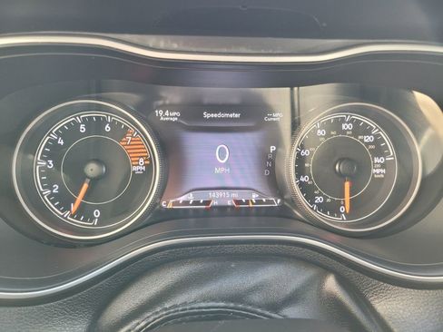 Used 2020 Jeep Cherokee Limited image 26