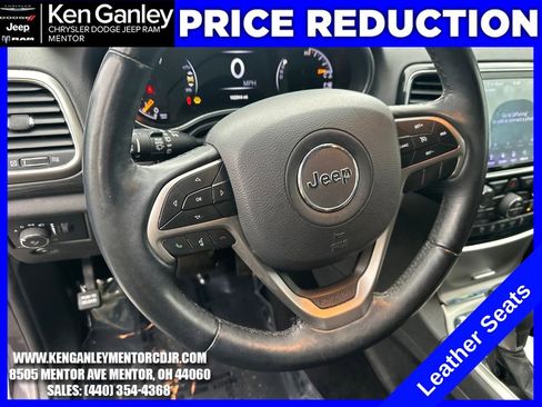 Used 2019 Jeep Grand Cherokee Altitude image 13