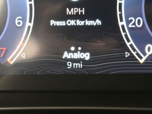 New 2025 Jeep Grand Cherokee Altitude image 37