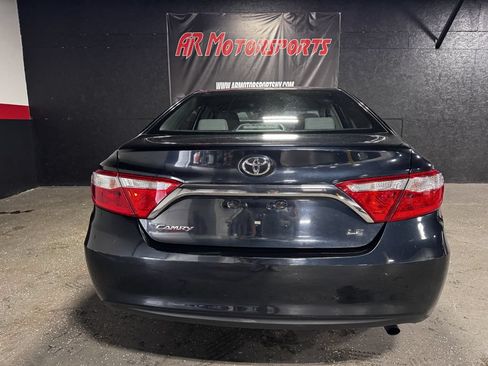 Used 2015 Toyota Camry LE FWD image 3