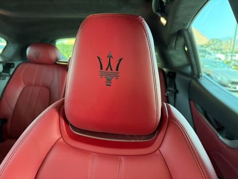 Certified 2022 Maserati Levante GT image 16