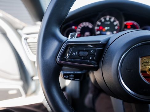 Certified 2022 Porsche Panamera 4 image 17