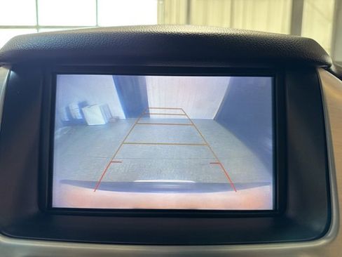 Used 2019 GMC Yukon XL SLT image 13