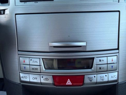 Used 2013 Subaru Outback 2.5i Limited w/ Moonroof Pkg image 24