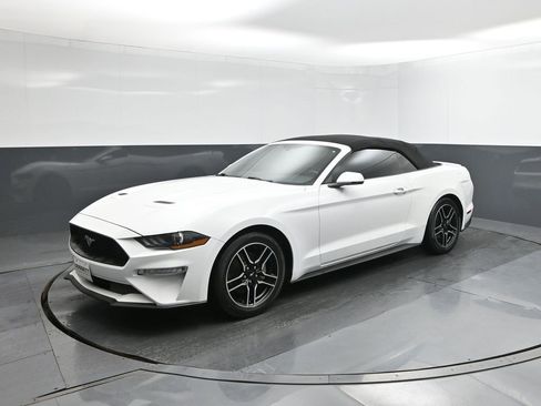 Used 2020 Ford Mustang Premium image 34