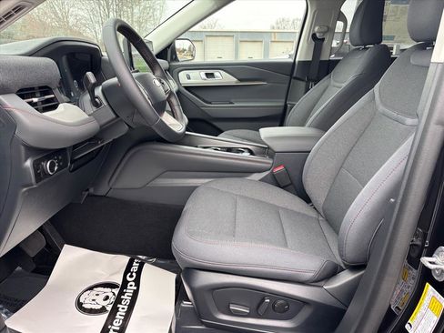 New 2026 Ford Explorer Active image 8