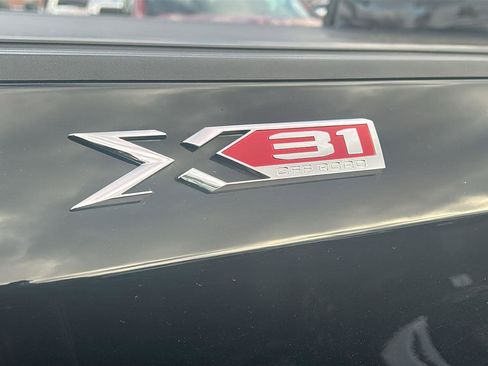 Used 2023 GMC Sierra 1500 SLT image 9