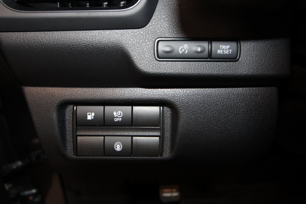 Used 2025 Nissan Leaf S FWD image 9