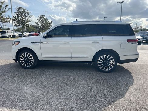Used 2023 Lincoln Navigator Black Label image 6