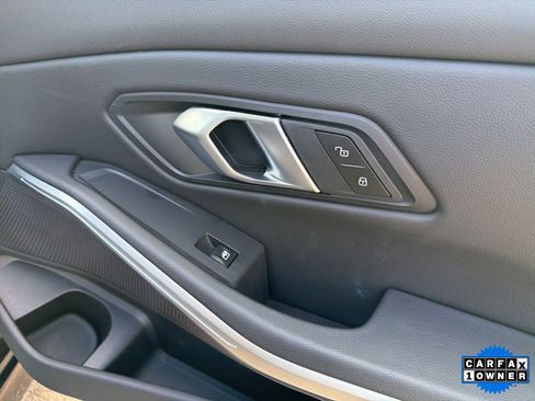 Used 2025 BMW 330i Sedan image 19