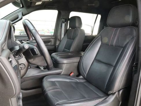 Used 2021 Chevrolet Suburban RST w/ Luxury Package image 28