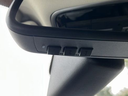 Used 2016 Land Rover Range Rover Supercharged image 34