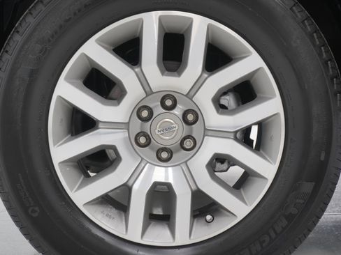 Used 2012 Nissan Frontier SL RWD image 23