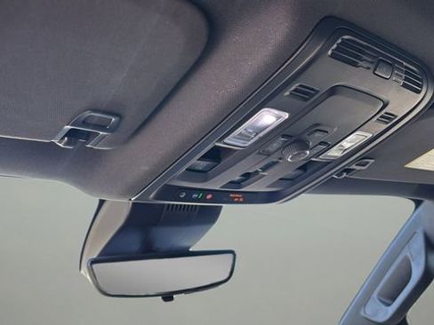 Used 2025 Chevrolet Tahoe Premier image 27