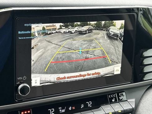 Used 2025 Toyota Camry LE FWD image 23