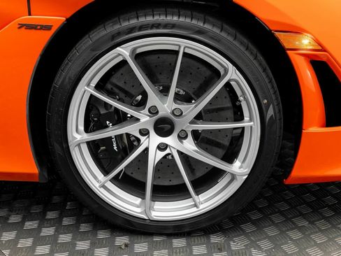 New 2025 McLaren 750S Spider image 36