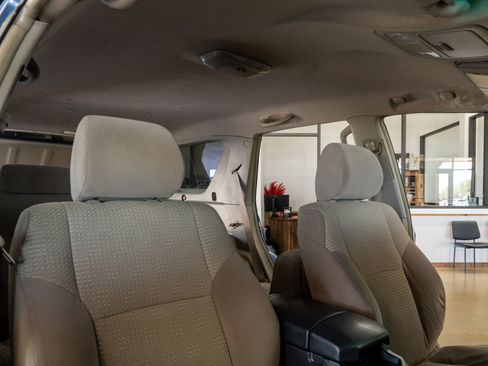 Used 2004 Toyota 4Runner 4WD image 12
