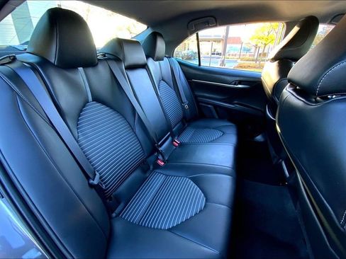 Used 2023 Toyota Camry SE image 28