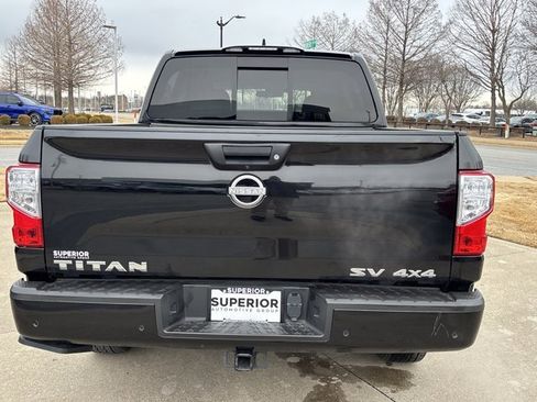 Used 2023 Nissan Titan SV w/ Accessory Utility Package image 5