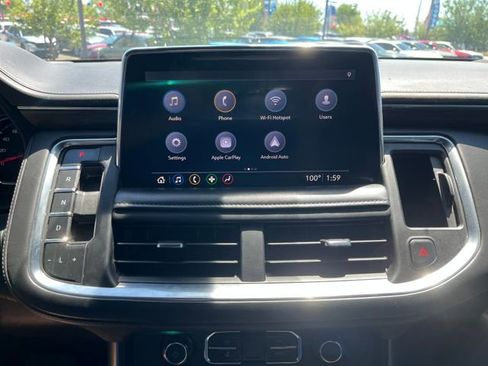 Used 2021 Chevrolet Suburban Z71 w/ Z71 Signature Package AWD/4WD image 8