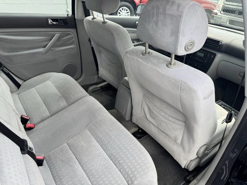Used 2004 Volkswagen Passat GLS FWD image 22