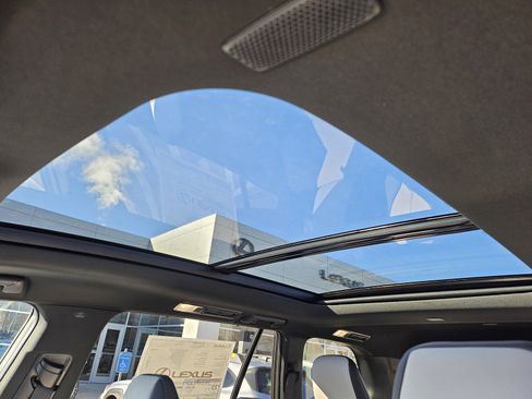 New 2026 Lexus TX 350 AWD image 18