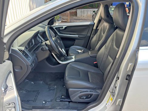 Used 2014 Volvo XC60 3.2 FWD image 16