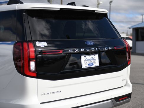 New 2026 Ford Expedition Max Platinum w/ Driver's Package image 10