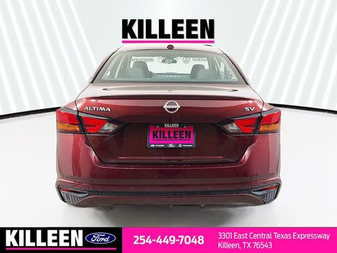 Used 2024 Nissan Altima 2.5 SV image 7