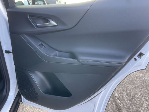 New 2026 Chevrolet Equinox LT image 27