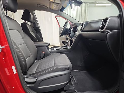 Used 2021 Kia Sportage LX image 13