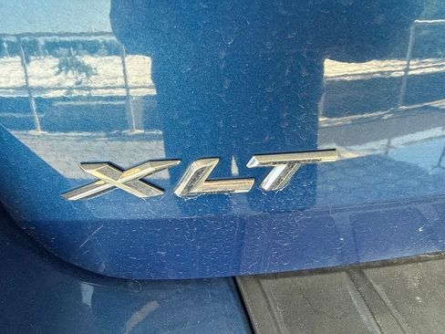 Used 2022 Ford Explorer XLT w/ Equipment Group 202A AWD/4WD image 11