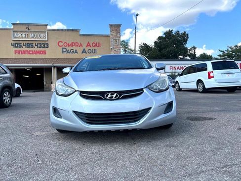 Used 2013 Hyundai Elantra GLS image 2