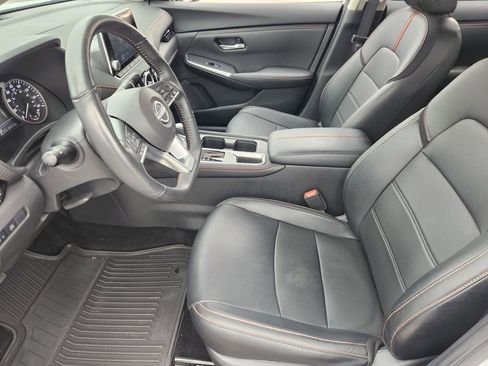 Used 2024 Nissan Sentra SR w/ SR Premium Package FWD image 10