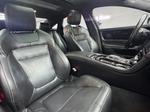 Used 2015 Jaguar XJ RWD image 34
