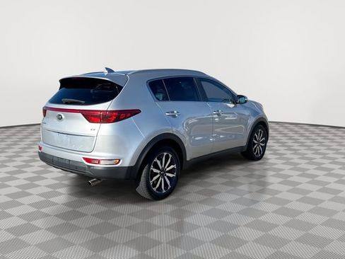 Used 2018 Kia Sportage EX image 8