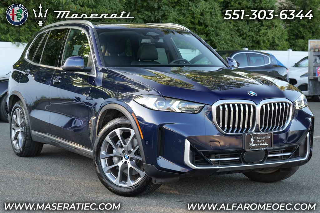 Used 2024 BMW X5 xDrive40i w/ Premium Package AWD/4WD image 1