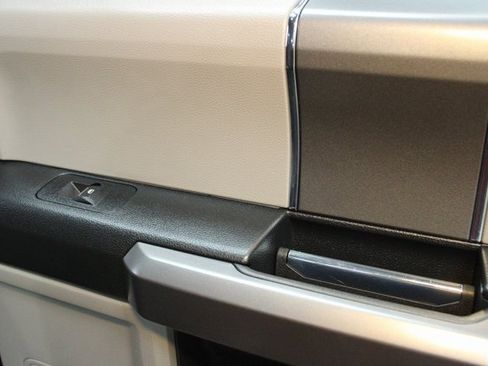 Used 2019 Ford F150 XLT w/ Equipment Group 302A Luxury image 13