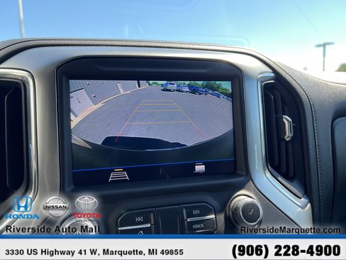 Used 2022 Chevrolet Silverado 1500 LT AWD/4WD image 22