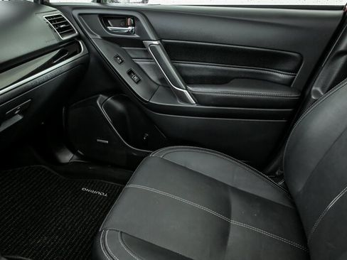 Used 2017 Subaru Forester 2.5i Touring AWD/4WD image 36