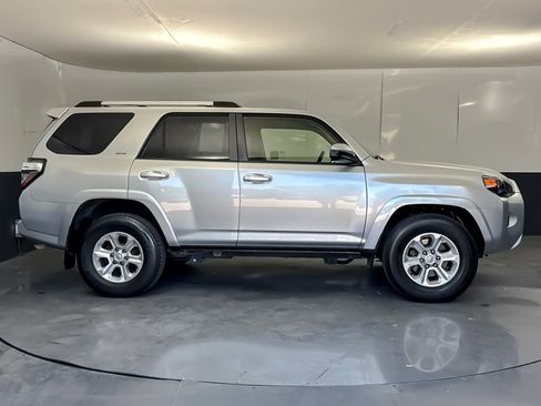 Used 2022 Toyota 4Runner SR5 w/ Wilderness Package (TMS) RWD image 2