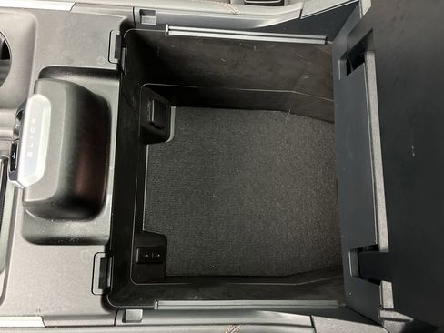 Certified 2025 Ford Expedition Max Active image 32