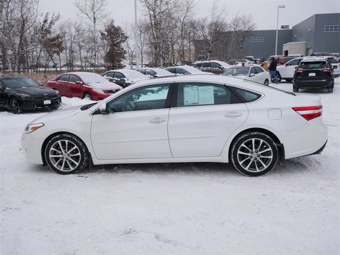 Used 2015 Toyota Avalon XLE Touring image 7