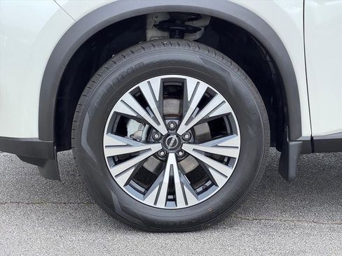 Certified 2023 Nissan Rogue SV AWD/4WD image 9