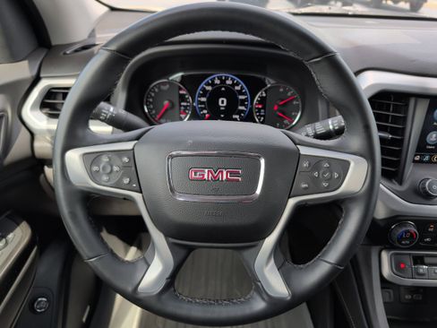 Used 2023 GMC Acadia SLT w/ Technology Package FWD image 22