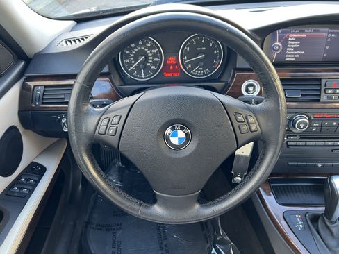 Used 2011 BMW 328i xDrive Sedan image 22