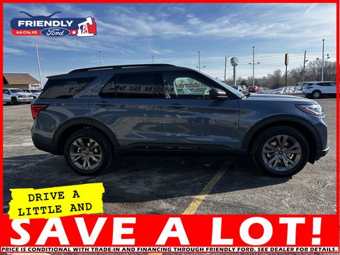 New 2026 Ford Explorer Active w/ Active Comfort Package image 4