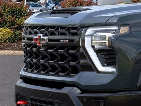 New 2026 Chevrolet Silverado 2500 ZR2 w/ LPO, Dark Essentials Package AWD/4WD image 13