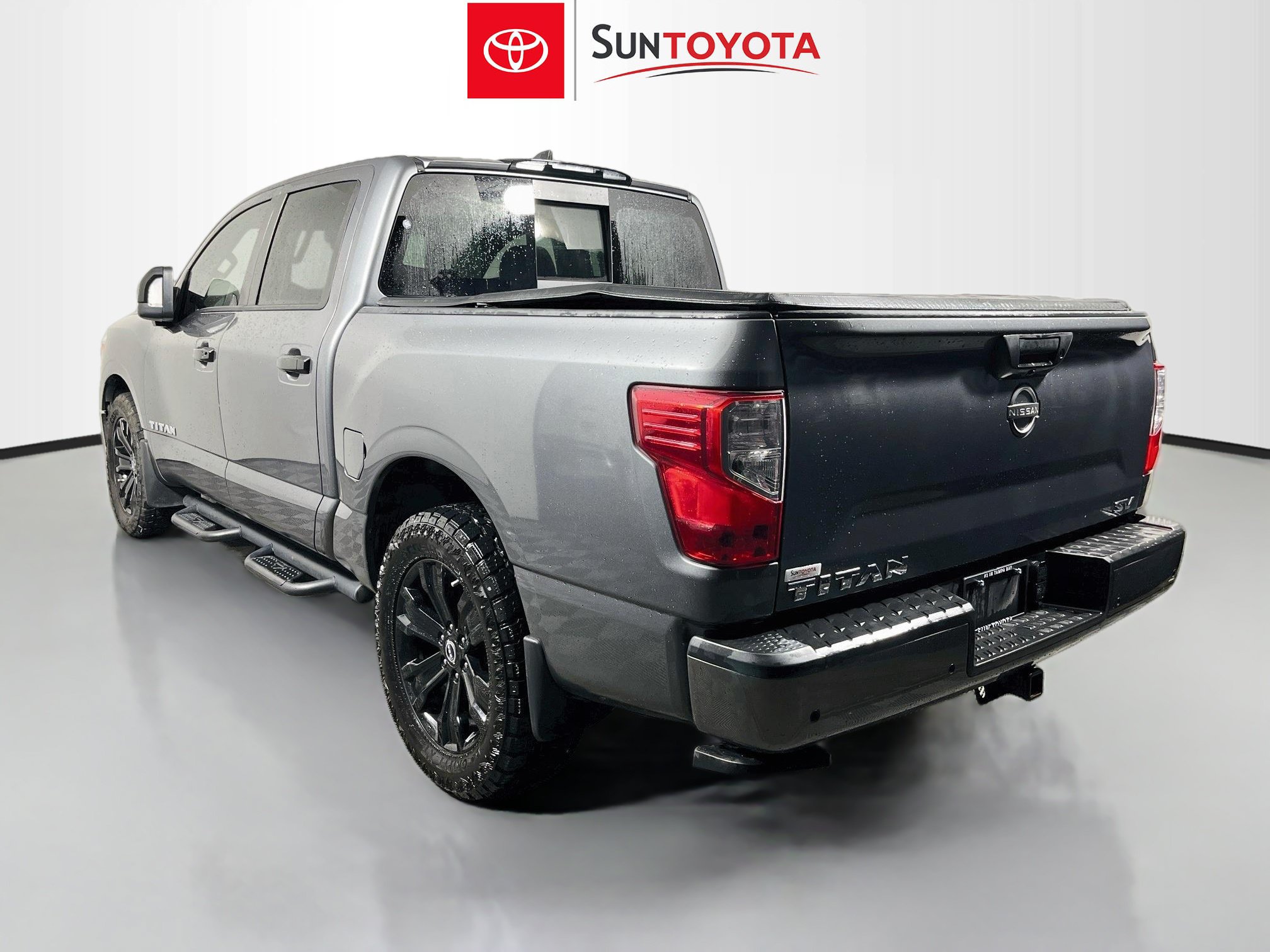 Used 2023 Nissan Titan SV w/ SV Convenience Package RWD image 6