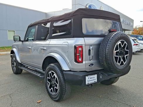 Used 2022 Ford Bronco Outer Banks AWD/4WD image 7